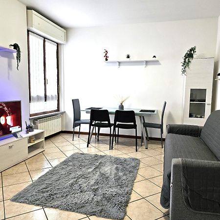 Appartamento Moderno Gallarate Luaran gambar