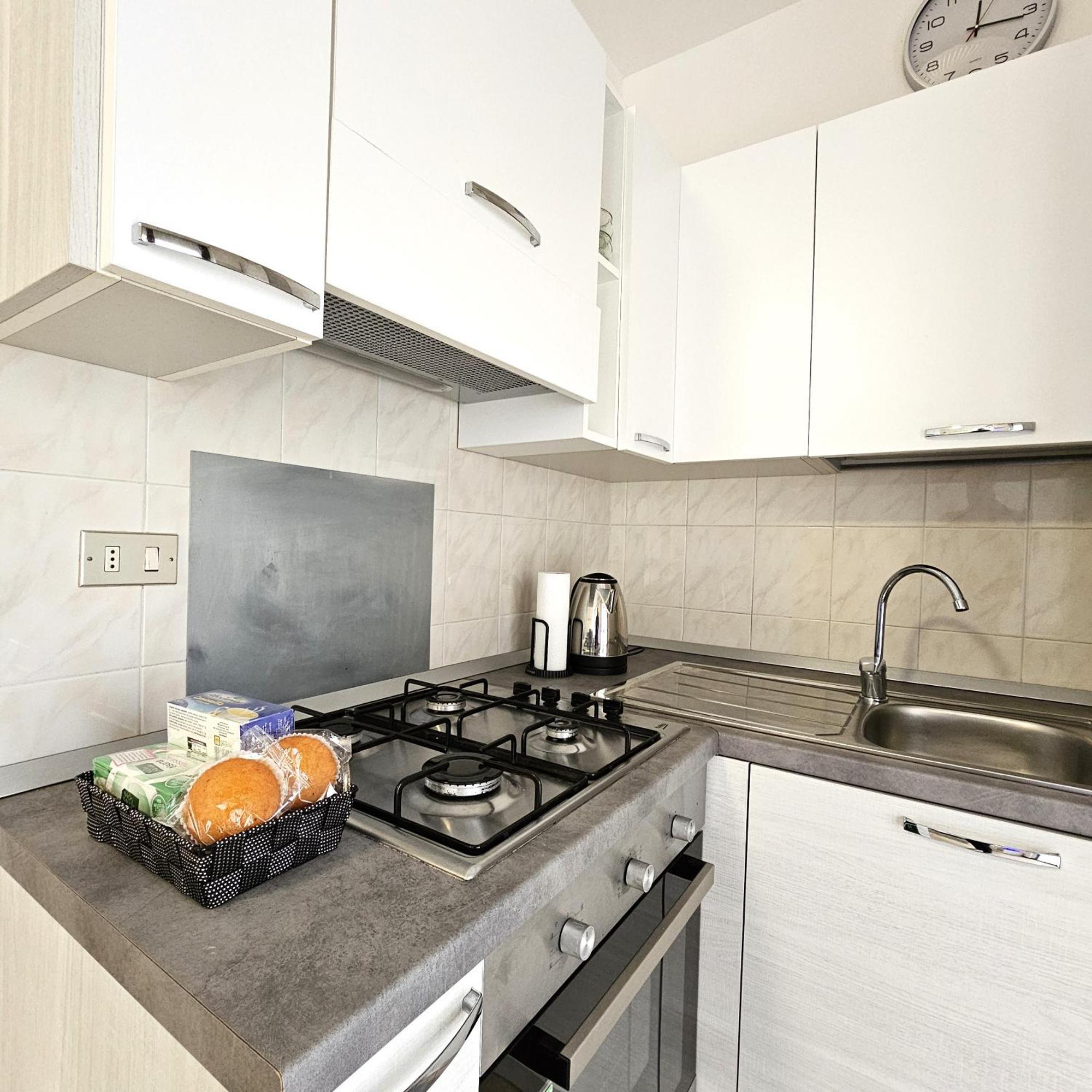 Appartamento Moderno Gallarate Luaran gambar