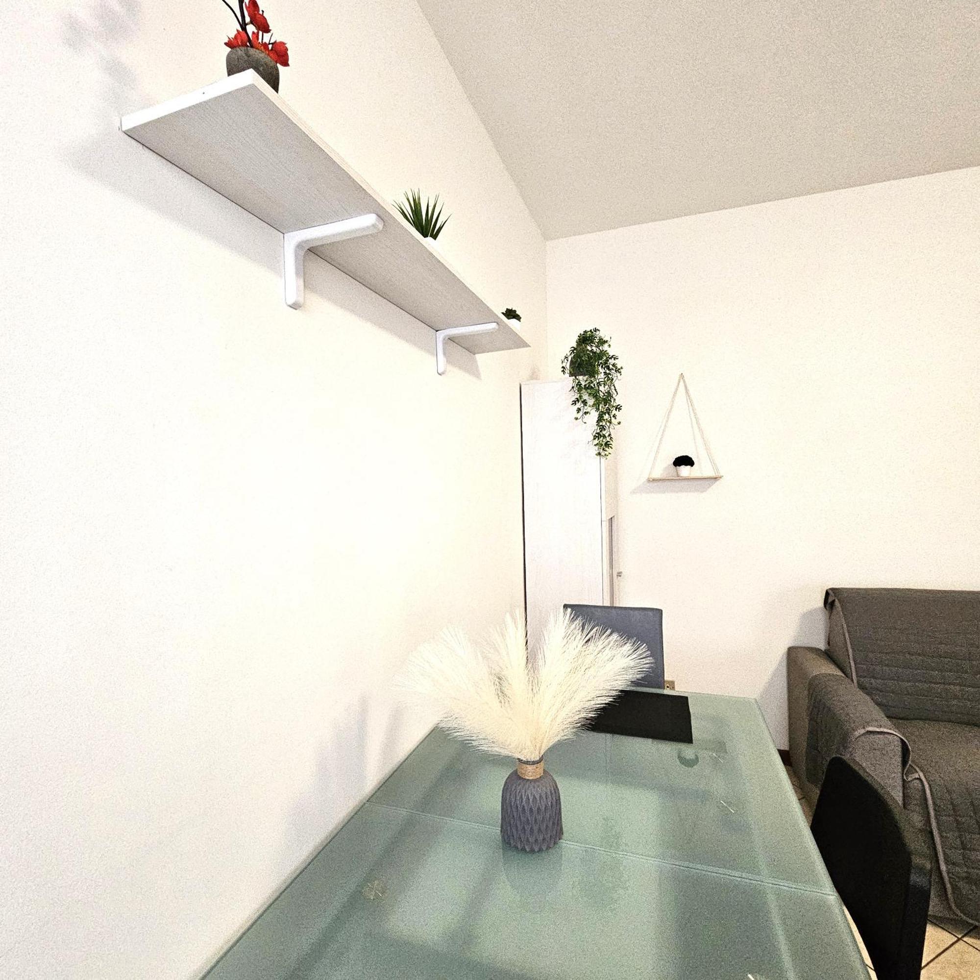 Appartamento Moderno Gallarate Luaran gambar