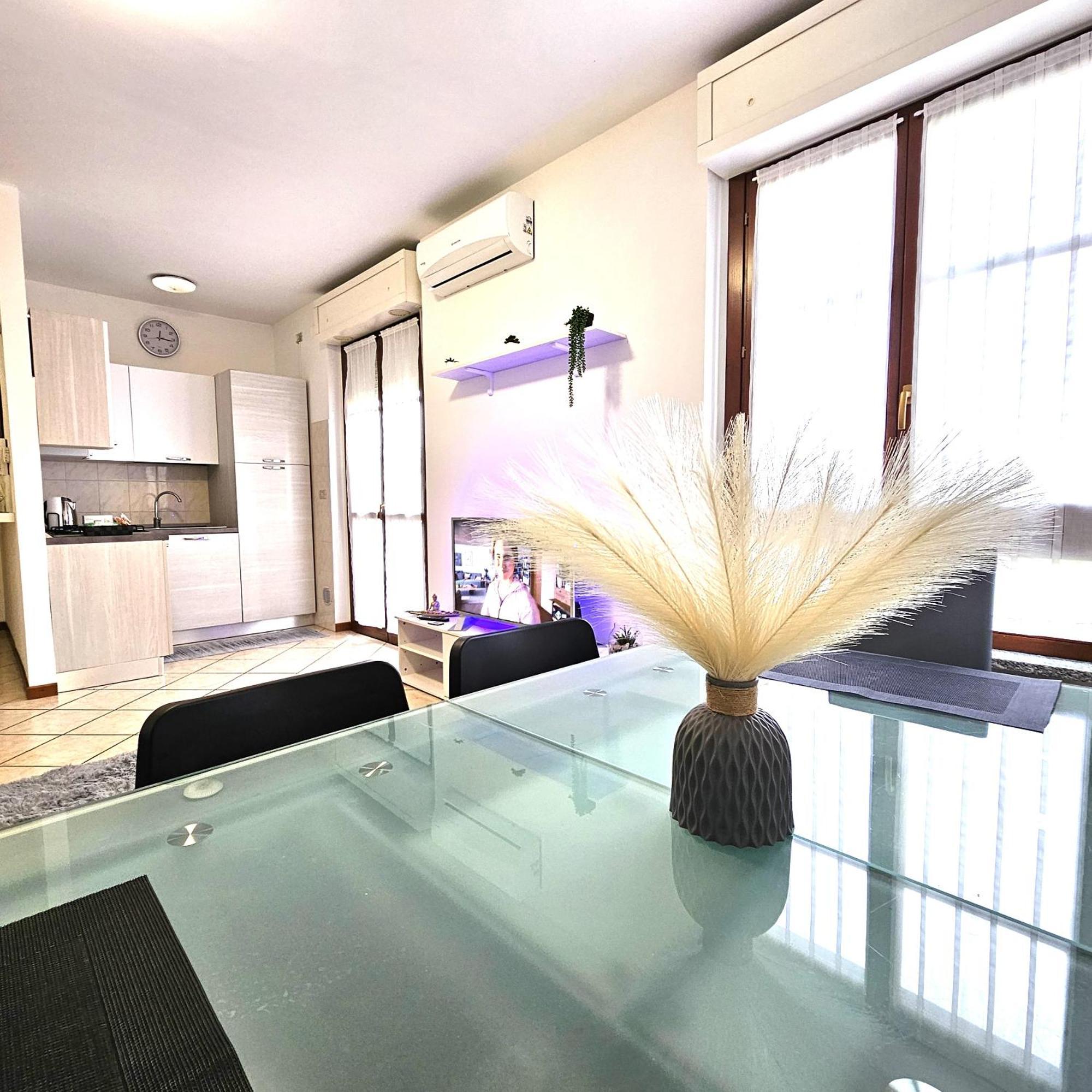 Appartamento Moderno Gallarate Luaran gambar