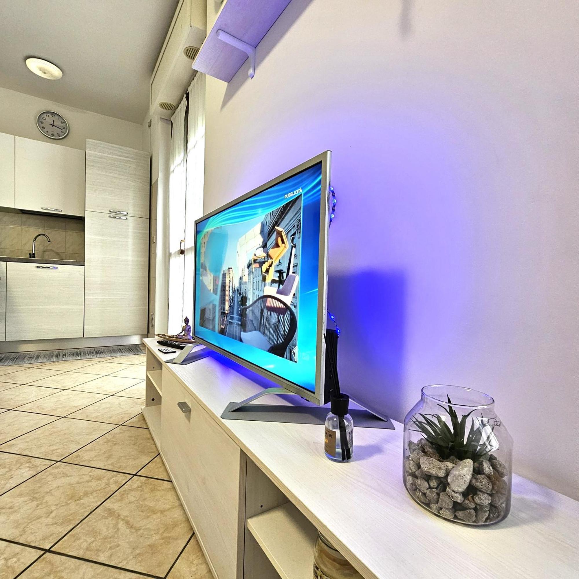 Appartamento Moderno Gallarate Luaran gambar