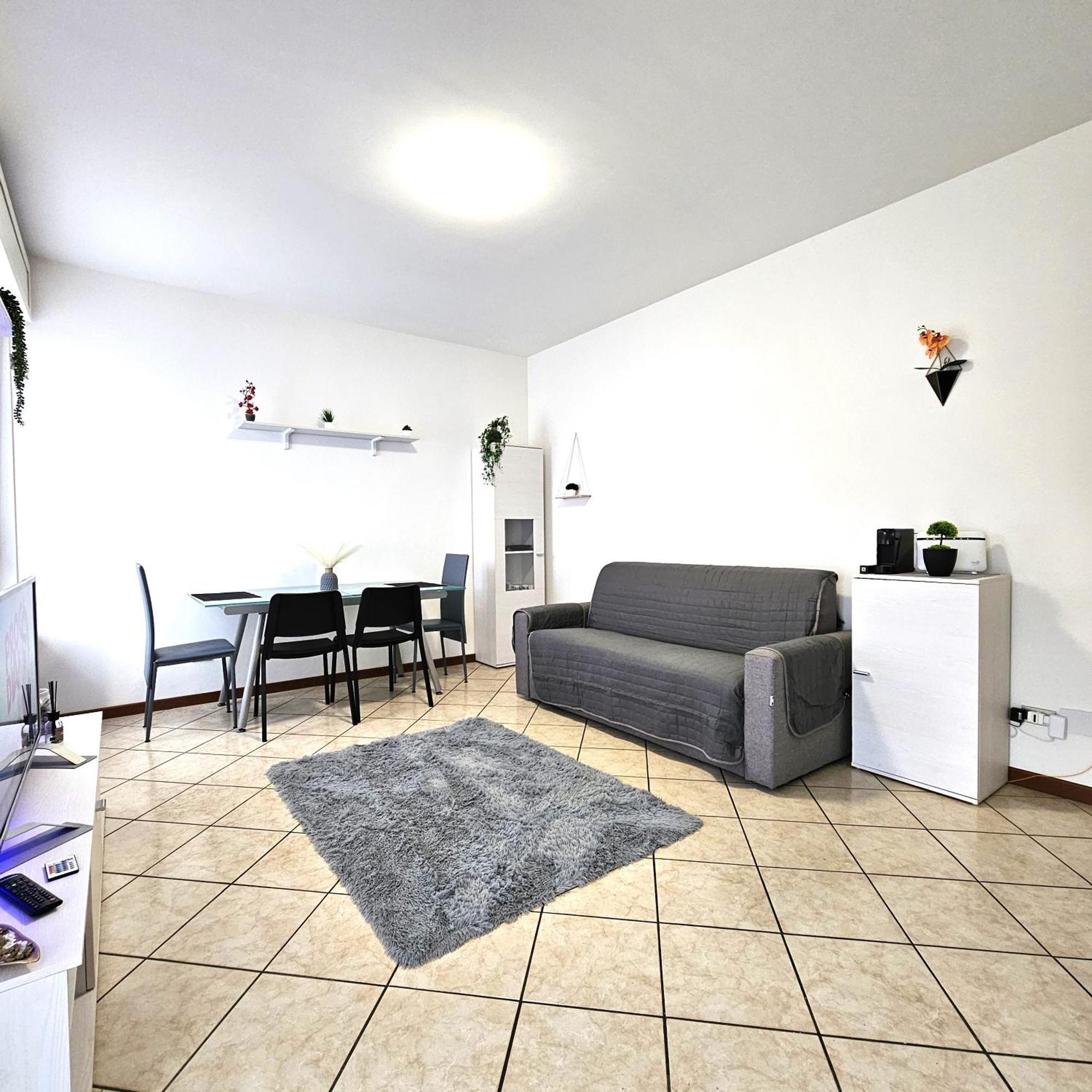 Appartamento Moderno Gallarate Luaran gambar